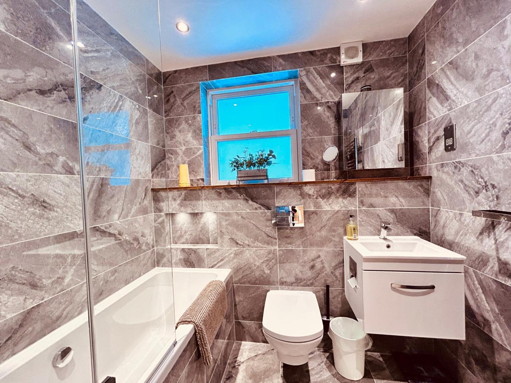 Stunning Spacious B.Apt. Slps.4 Лондон Екстер'єр фото